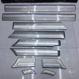 زه اطراف لندکروز