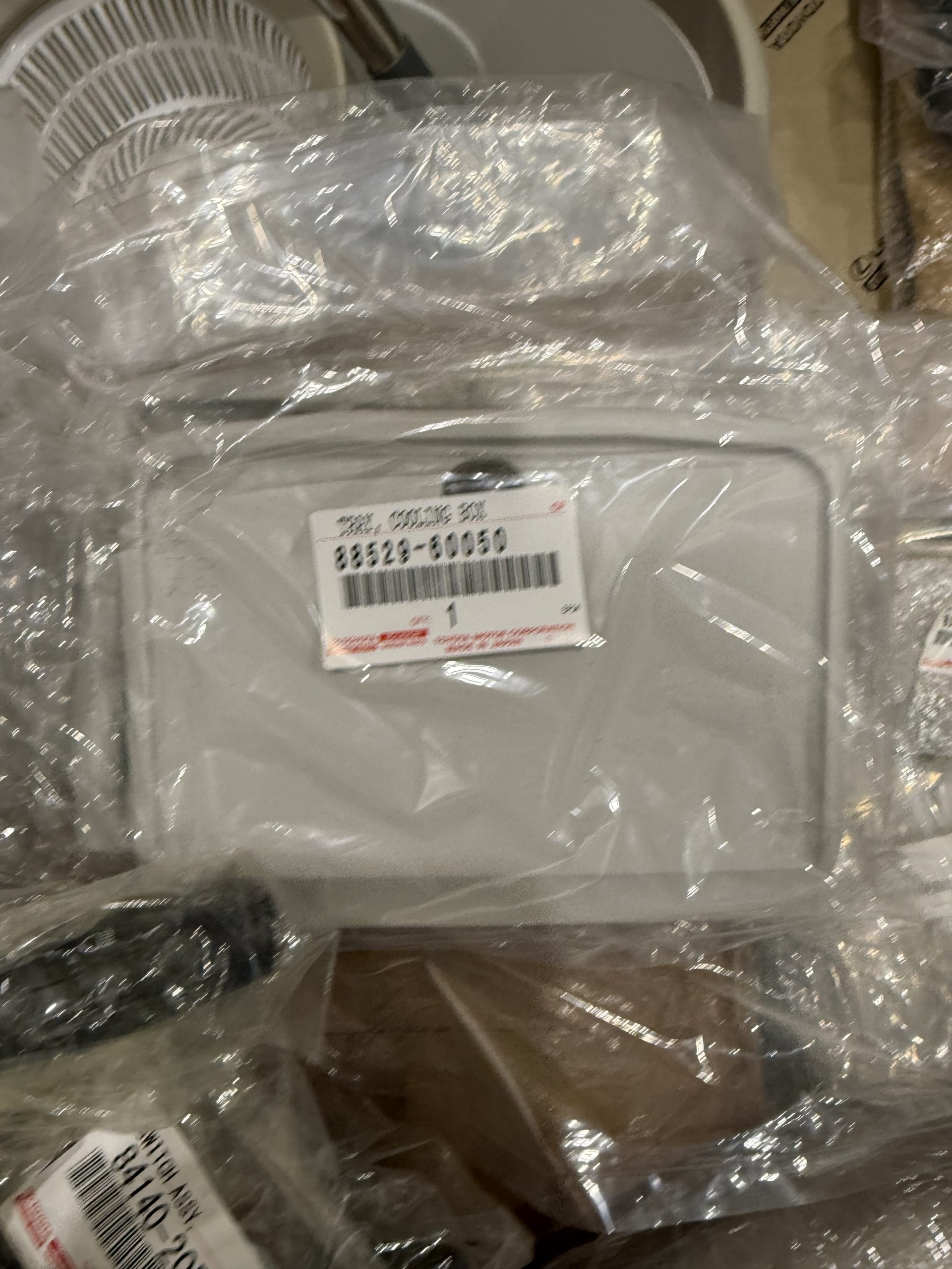 فیبر کف کول باکس تویوتا لندکروز و لکسوس lx570